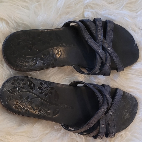 Keen leather slip on sandle - Picture 4 of 4